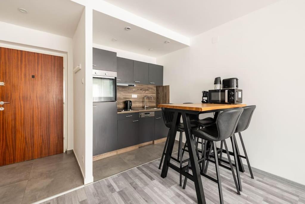Cozy Renovated Apartment Close To Schoenbrunn Palace Вена Экстерьер фото