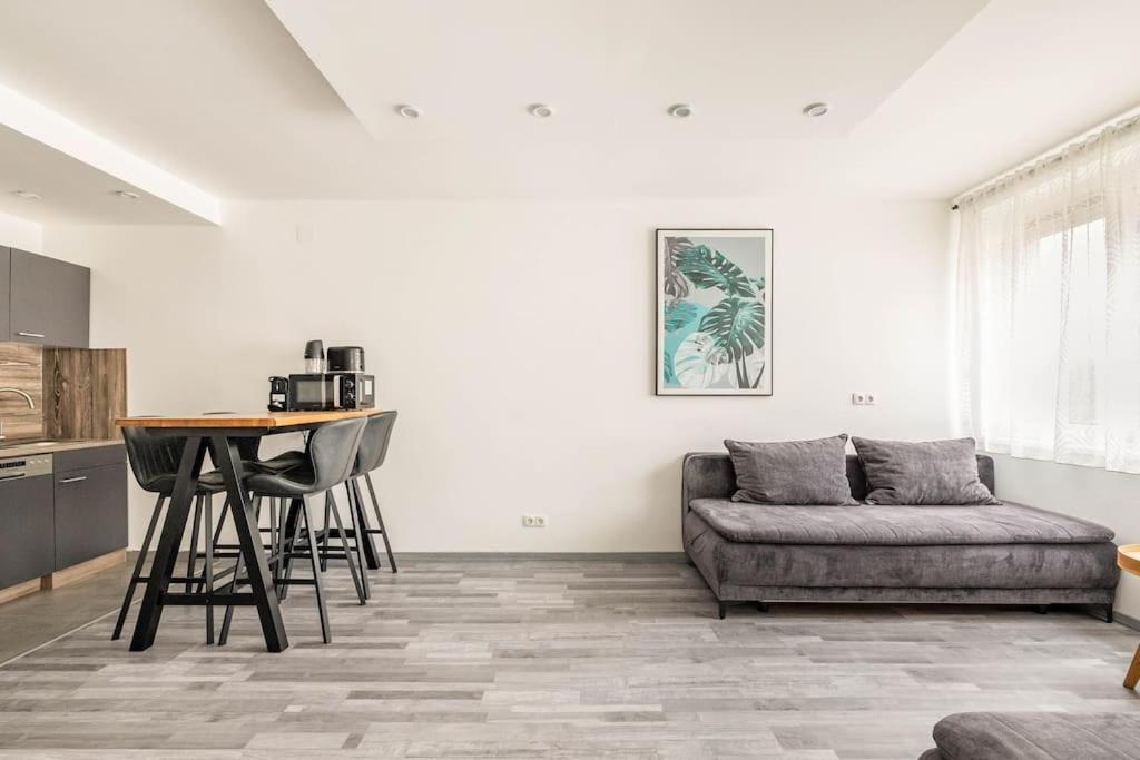 Cozy Renovated Apartment Close To Schoenbrunn Palace Вена Экстерьер фото